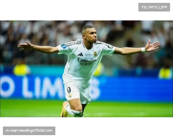 皇马中场双核驱动攻守平衡,贝林厄姆前插与巴尔韦德覆盖互补 皇马中场双核驱动攻守平衡,贝林厄姆前插与巴尔韦德覆盖互补